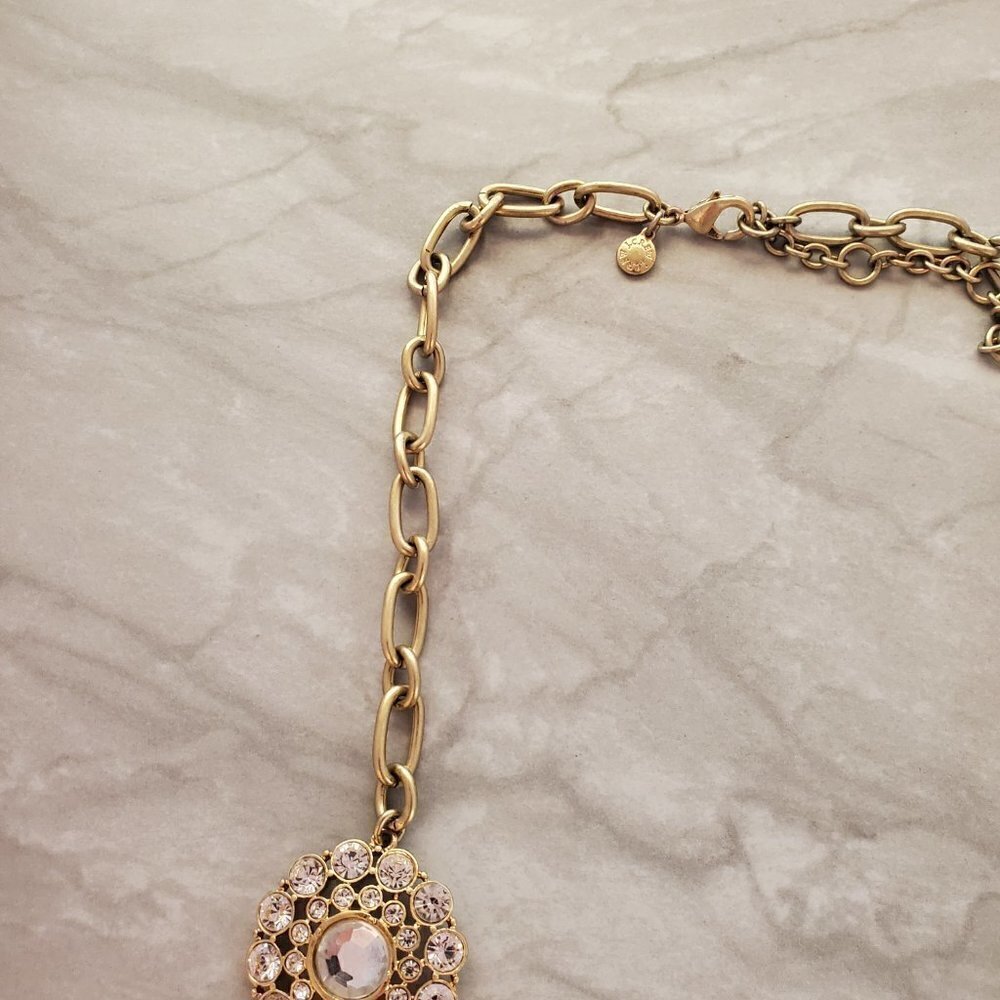 ✨ J.Crew Classic Rhinestones Pave Crystal Medallion Statement Necklace ✨ - Picture 9 of 16
